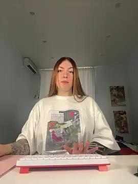 IvyHoney from StripChat
