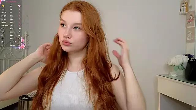 Juuulia_ from StripChat