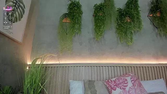 Lana_Lann from StripChat