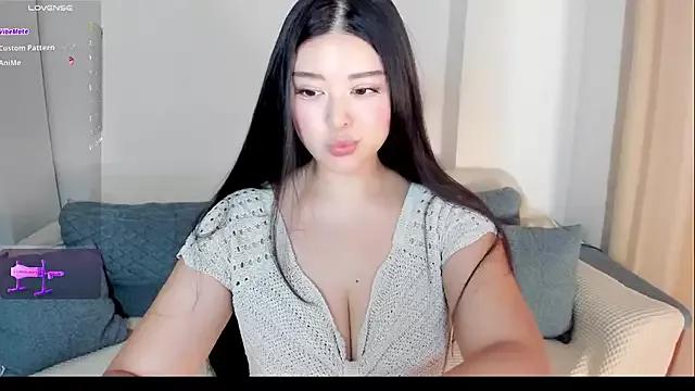 Linbaelin from StripChat