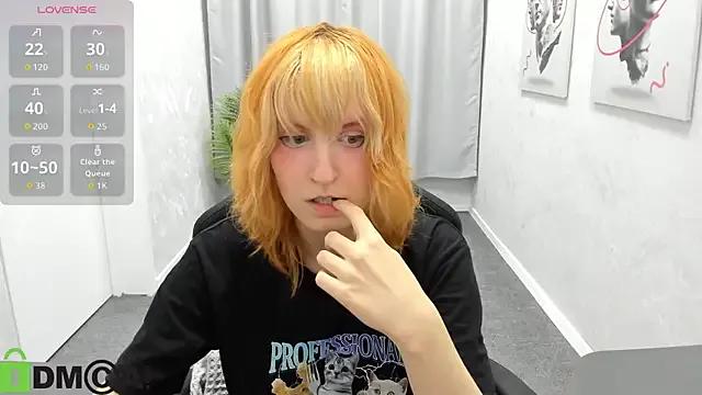 Little_Chips from StripChat