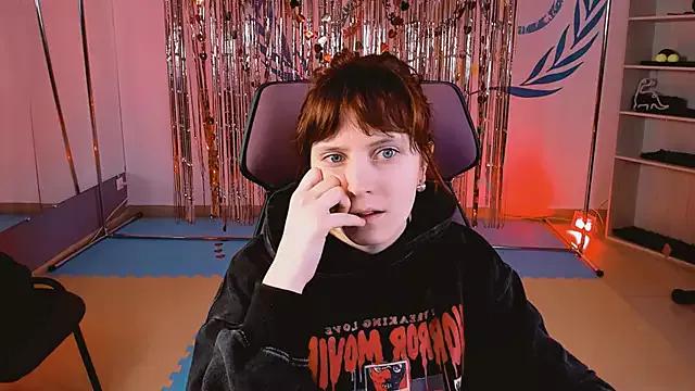 LolaAsmus from StripChat