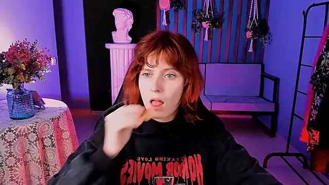 LolaAsmus from StripChat
