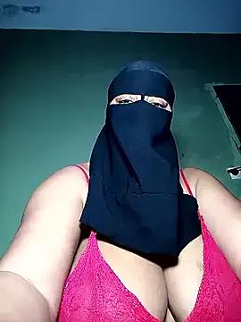 Loly_mor from StripChat
