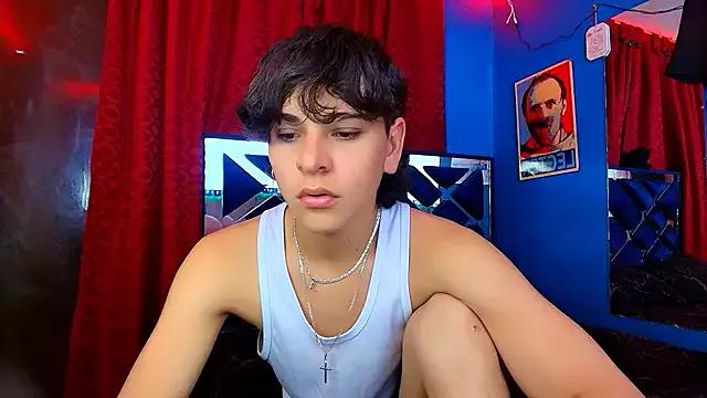 Luke_Howland from StripChat is Freechat