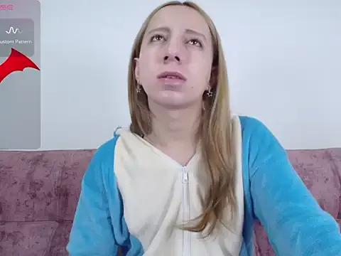 Miiaa_doll from StripChat