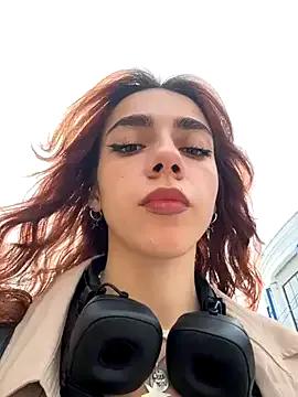 million_degrees from StripChat is Freechat