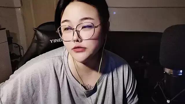 Mini1314 from StripChat