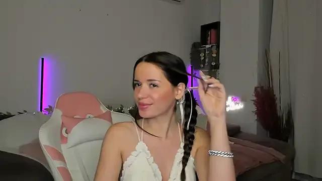 Molly_K1ss_ from StripChat is Freechat
