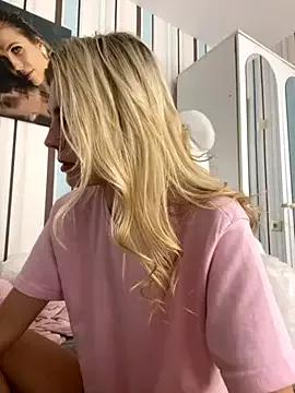 My_Hotgirl from StripChat is Freechat