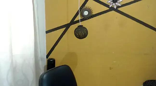 nanis_milf from StripChat