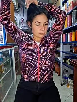 Niidia from StripChat is Freechat