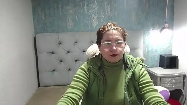 Paulamilf from StripChat is Freechat
