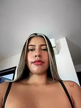 sara_calderon from StripChat