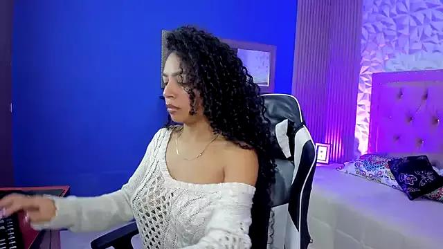 Sasha_rd from StripChat