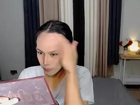 Savanna_White from StripChat