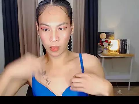 Savanna_White from StripChat