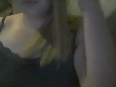 Sensii from StripChat is Freechat