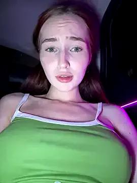 SnappyHappy from StripChat