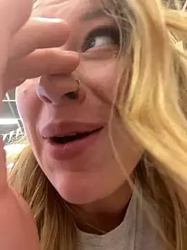 Sweet___Emily from StripChat