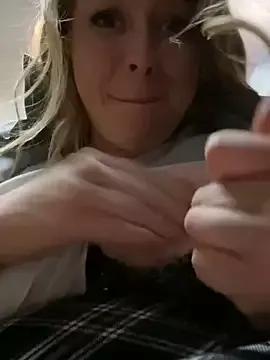 Sweet___Emily from StripChat