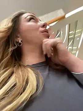Sweet___Emily from StripChat