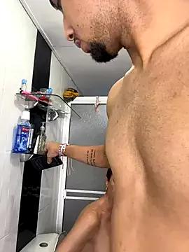 sweethoneytsx from StripChat
