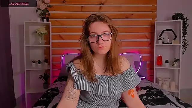 Tara_Grainn from StripChat
