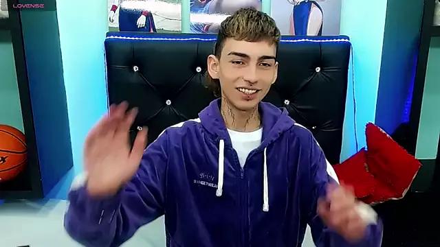 ttimy_x_boy from StripChat