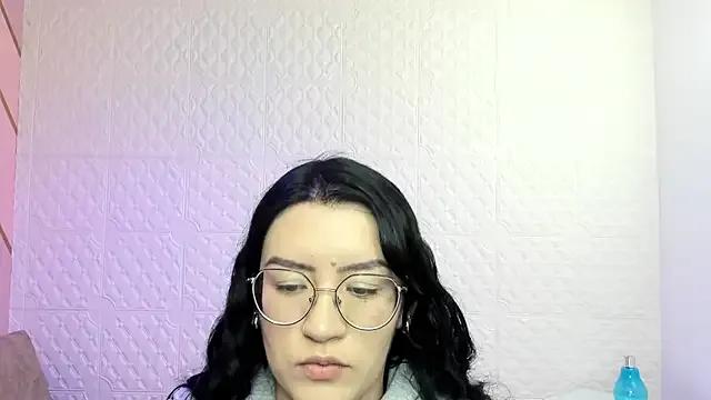 Violetaa_diazz from StripChat is Freechat