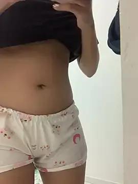 Vitoryahot from StripChat is Freechat