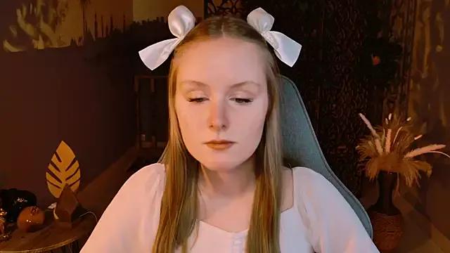 VivienLeeigh from StripChat