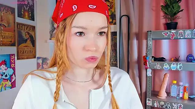 WhisperLure from StripChat is Freechat