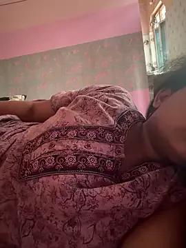 YOURMISTHI from StripChat is Freechat