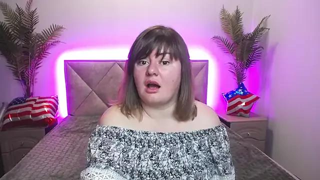 ZannaDreil from StripChat